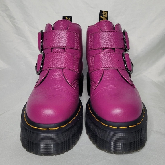 Dr. Martens Devon Heart leather platform boots  in Fuschia Pink - Picture 2 of 7